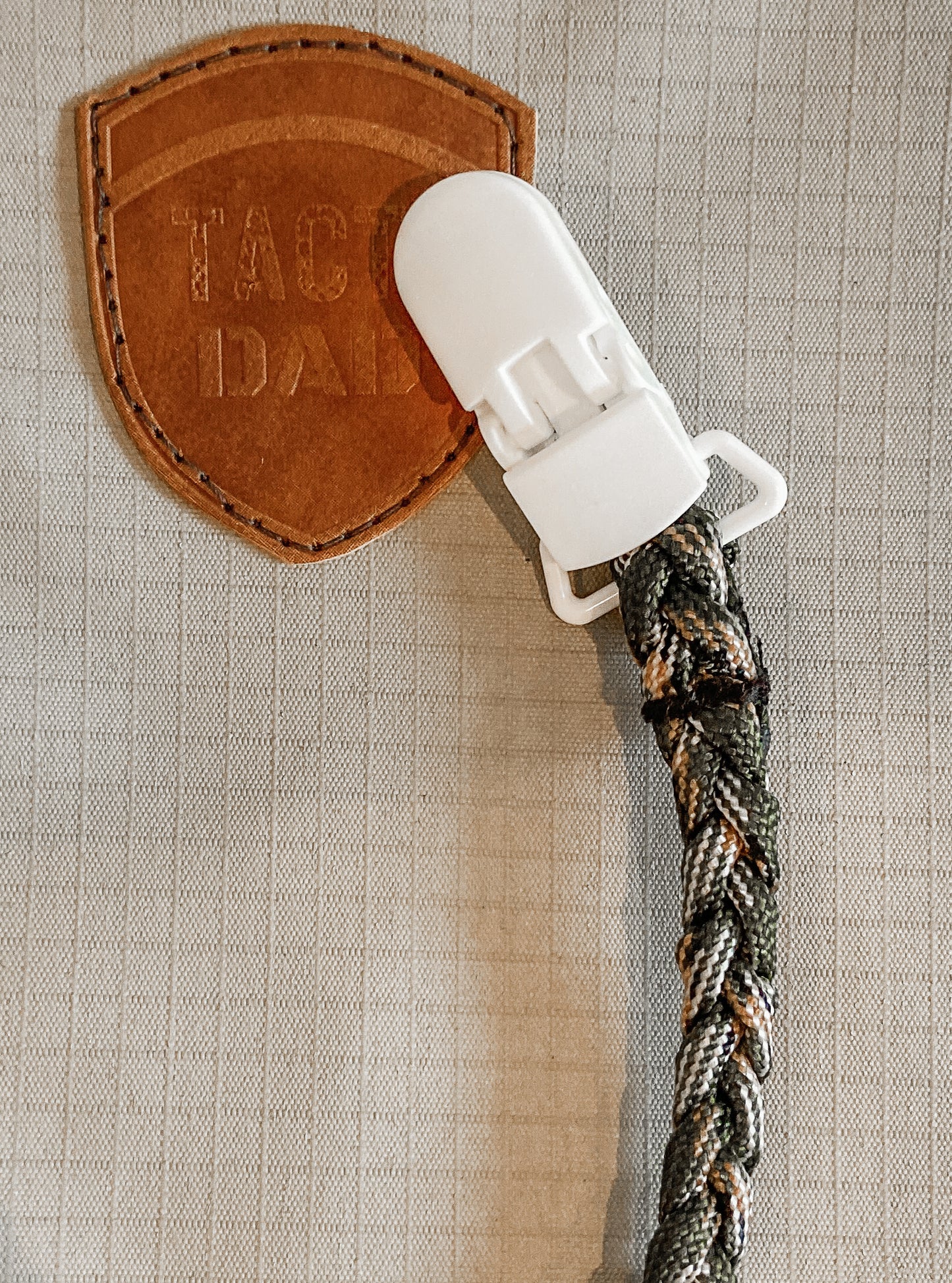 Paracord Dummy Clip